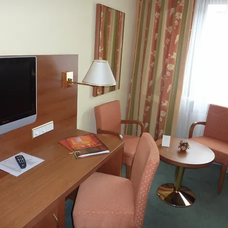 Hotel Alter Kranen 3*