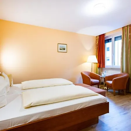 Hotel Alter Kranen 3*