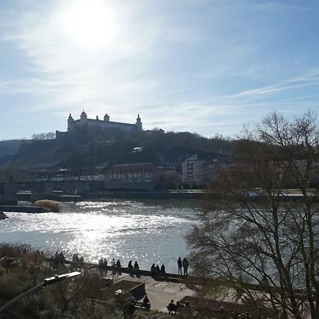 Alter Kranen Hotell Würzburg