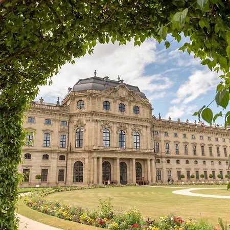 Hotel Alter Kranen 3*